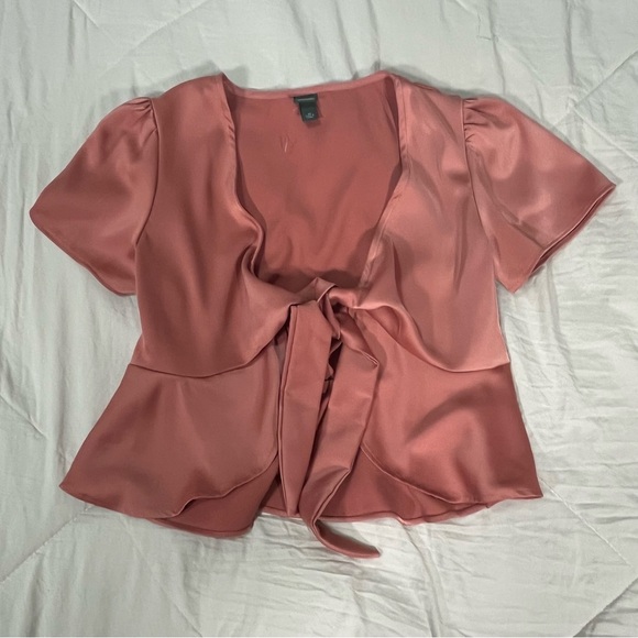 Wild Fable Pink Satin Cropped Wrap Blouse Women’s Size XS - Picture 3 of 10